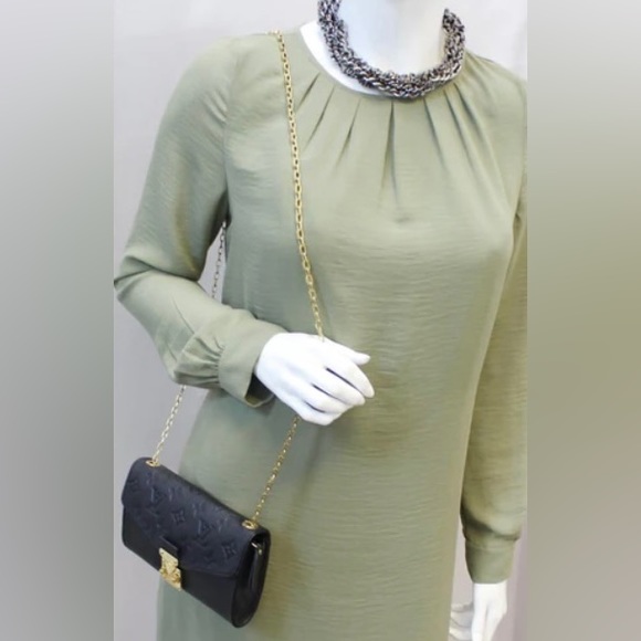 LOUIS VUITTON St Germain Pochette Empreinte Leather Shoulder Bag Black - Picture 10 of 10